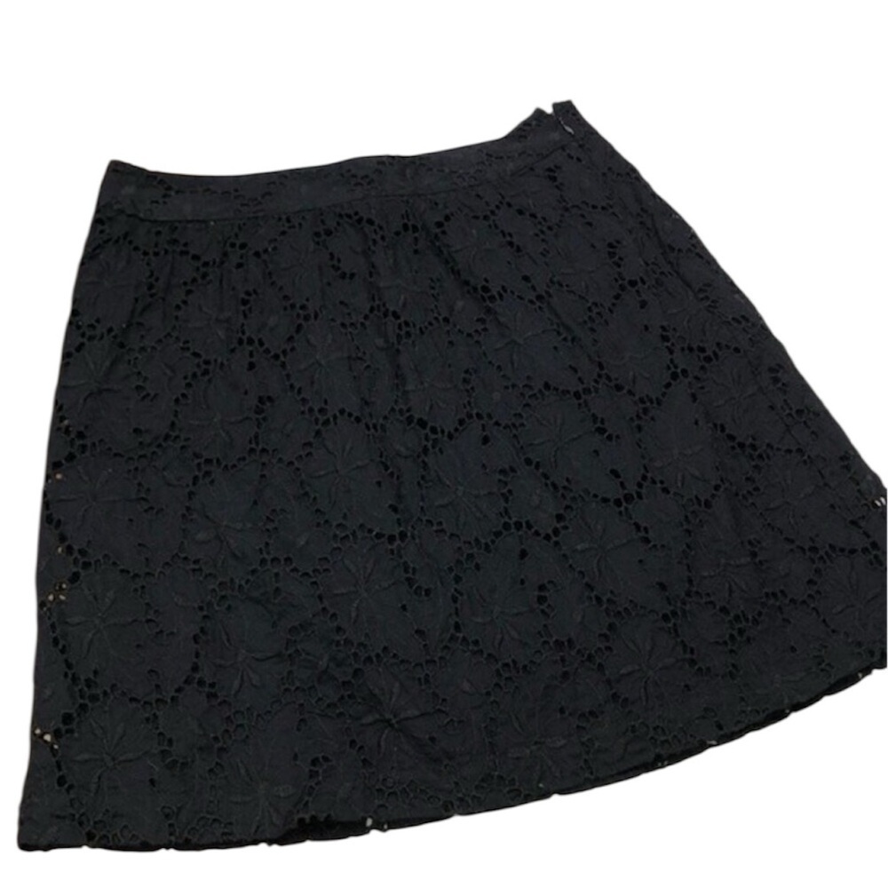 Ann Taylor LOFT 2 Petite black crochet lace skirt